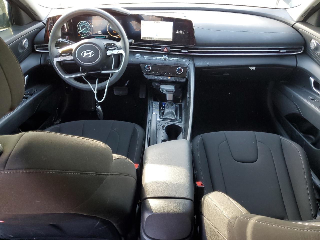 2024 Hyundai Elantra - Image 8