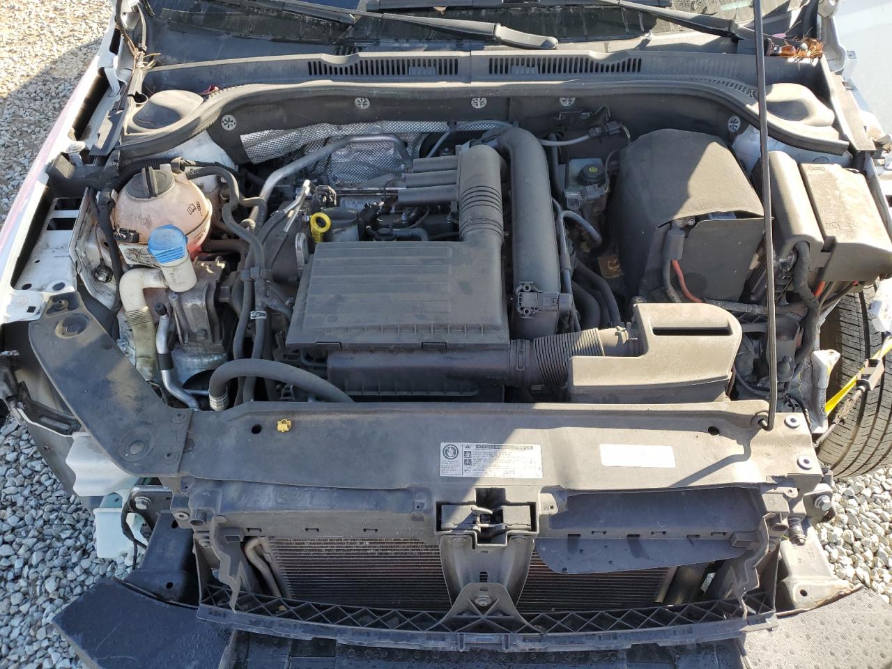2016 Volkswagen Jetta - Image 11
