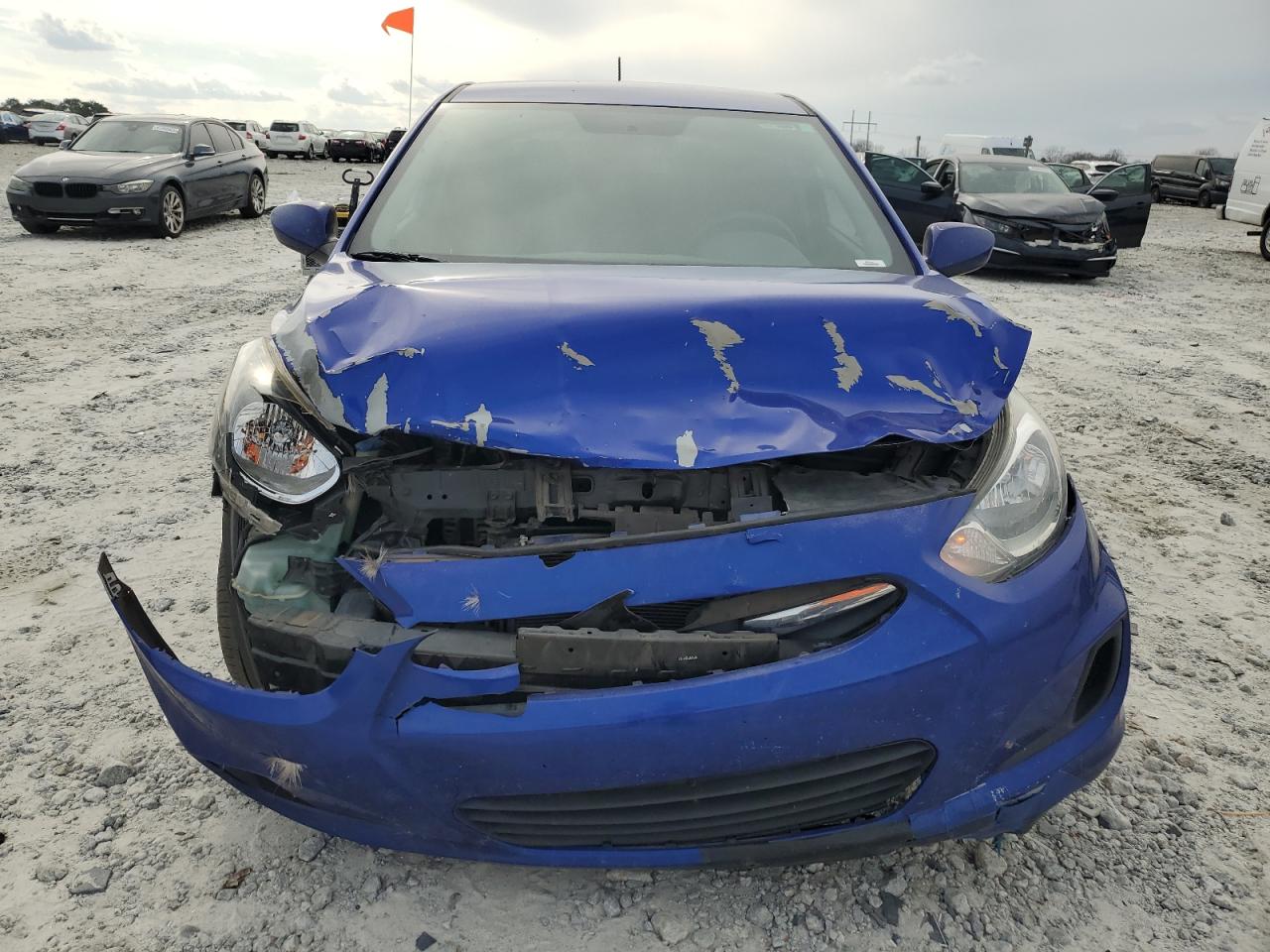 2013 Hyundai Accent - Image 5