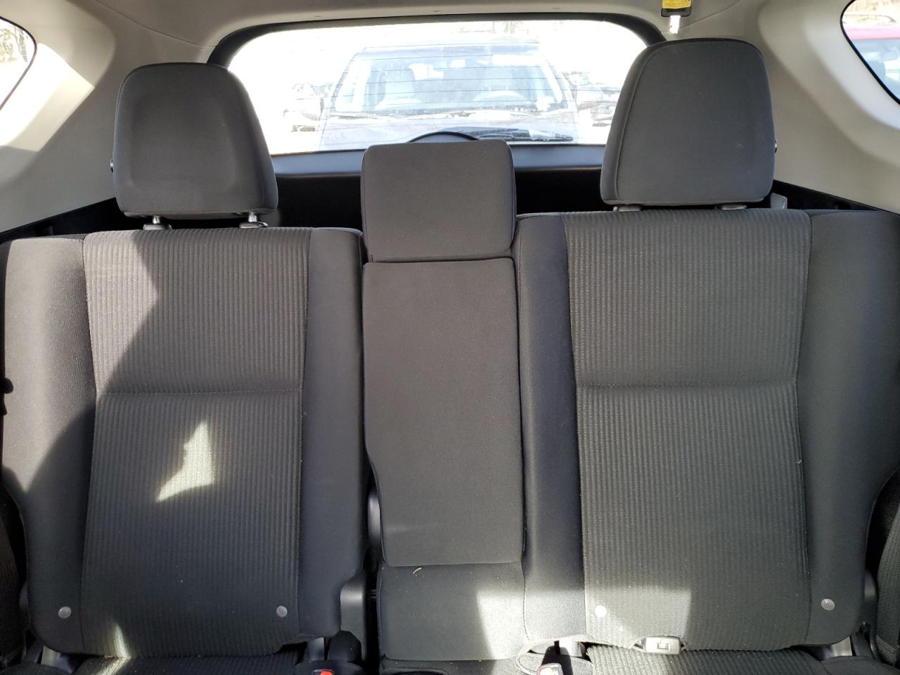2016 Toyota RAV 4 - Image 10