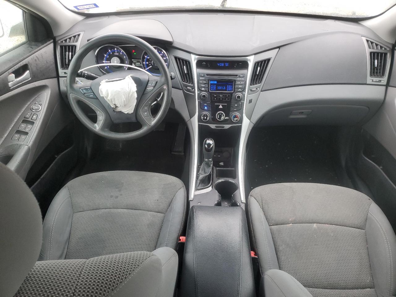 2014 Hyundai Sonata - Image 8
