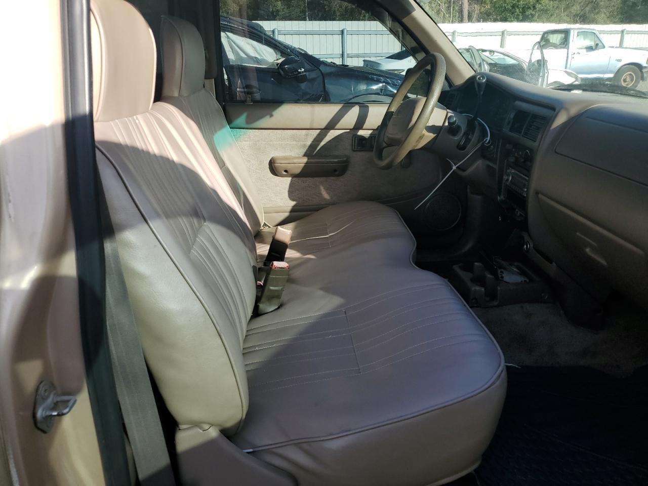 1999 Toyota Tacoma - Image 10