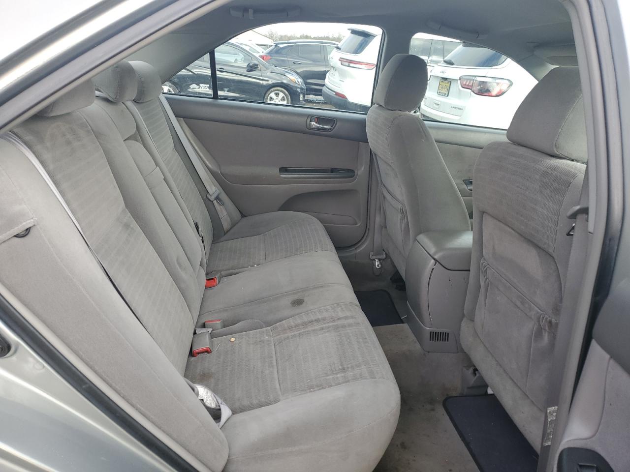 2005 Toyota Camry - Image 10