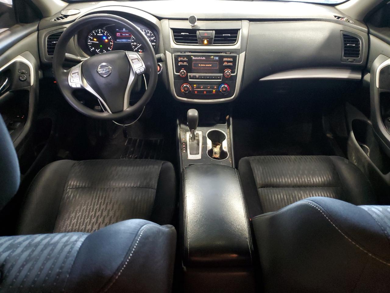 2017 Nissan Altima - Image 8