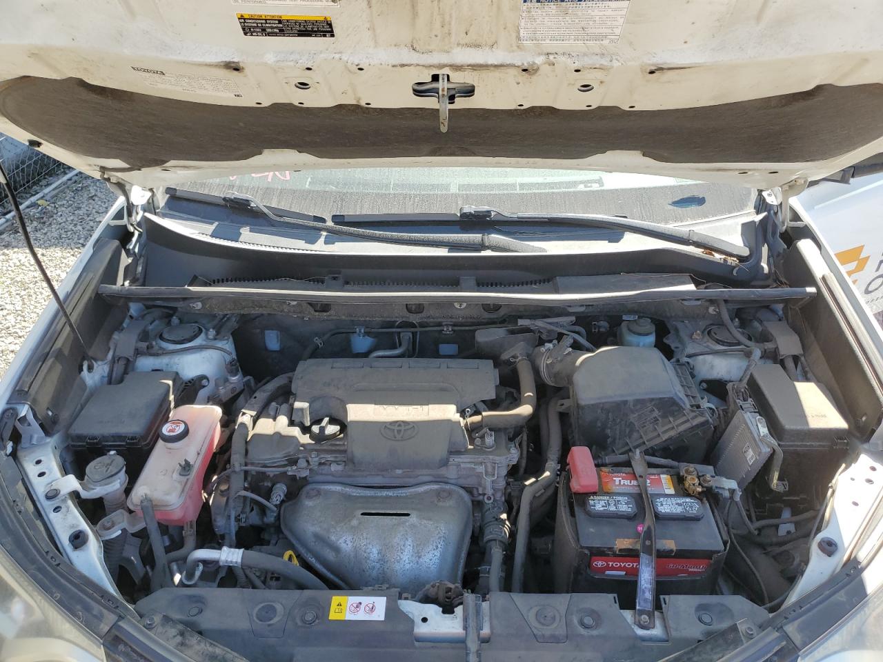 2017 Toyota RAV 4 - Image 12
