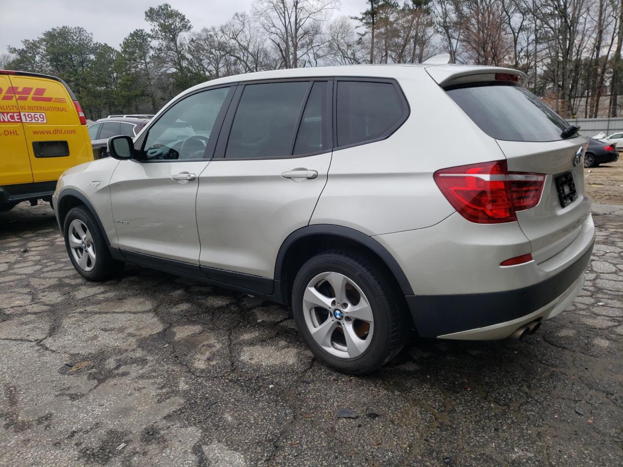 2011 BMW X3 - Image 2