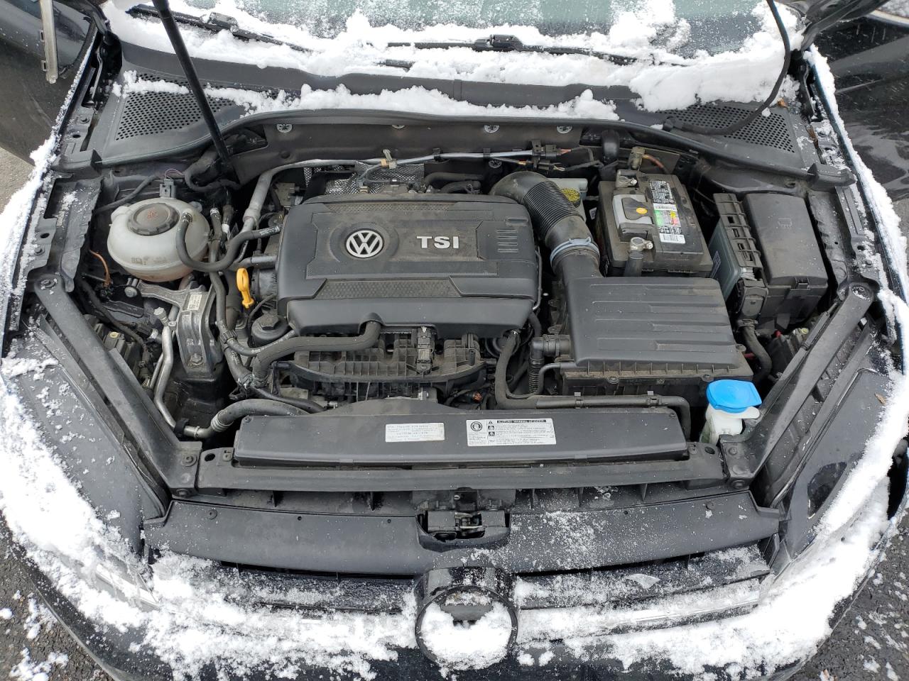 2018 Volkswagen Golf - Image 12