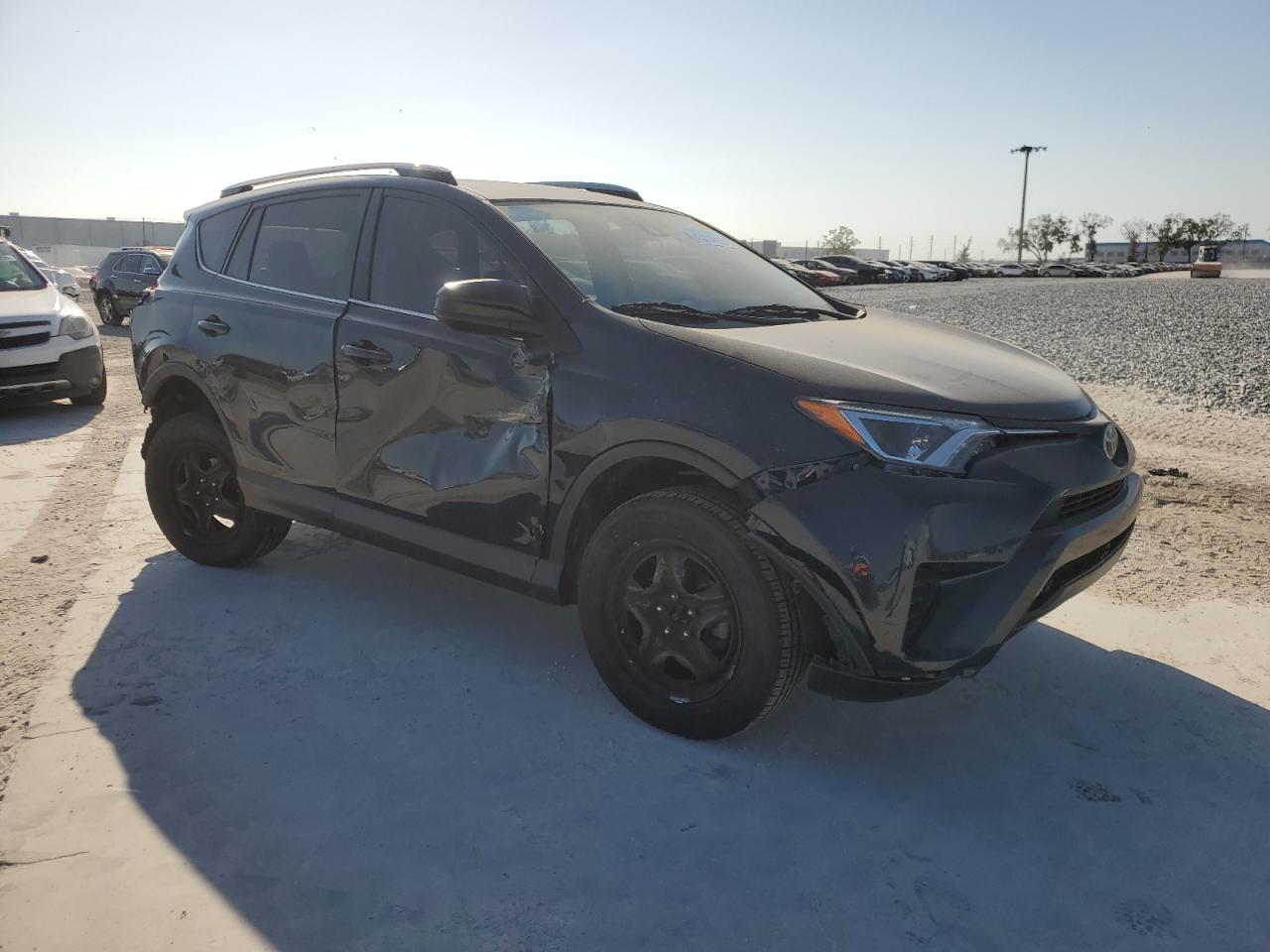 2017 Toyota RAV 4 - Image 4