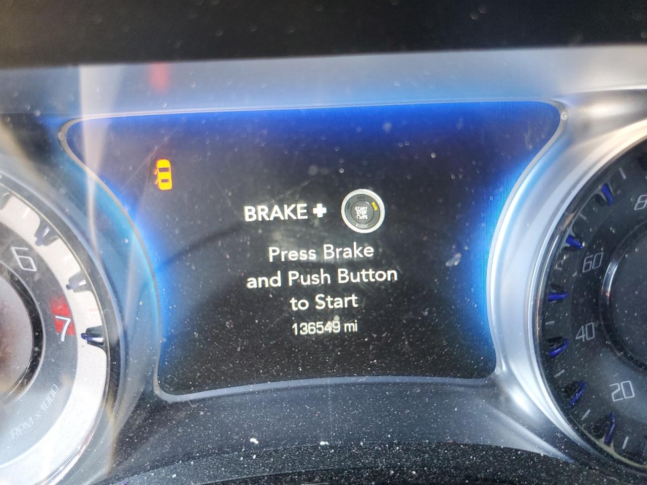 2016 Chrysler 300 - Image 9