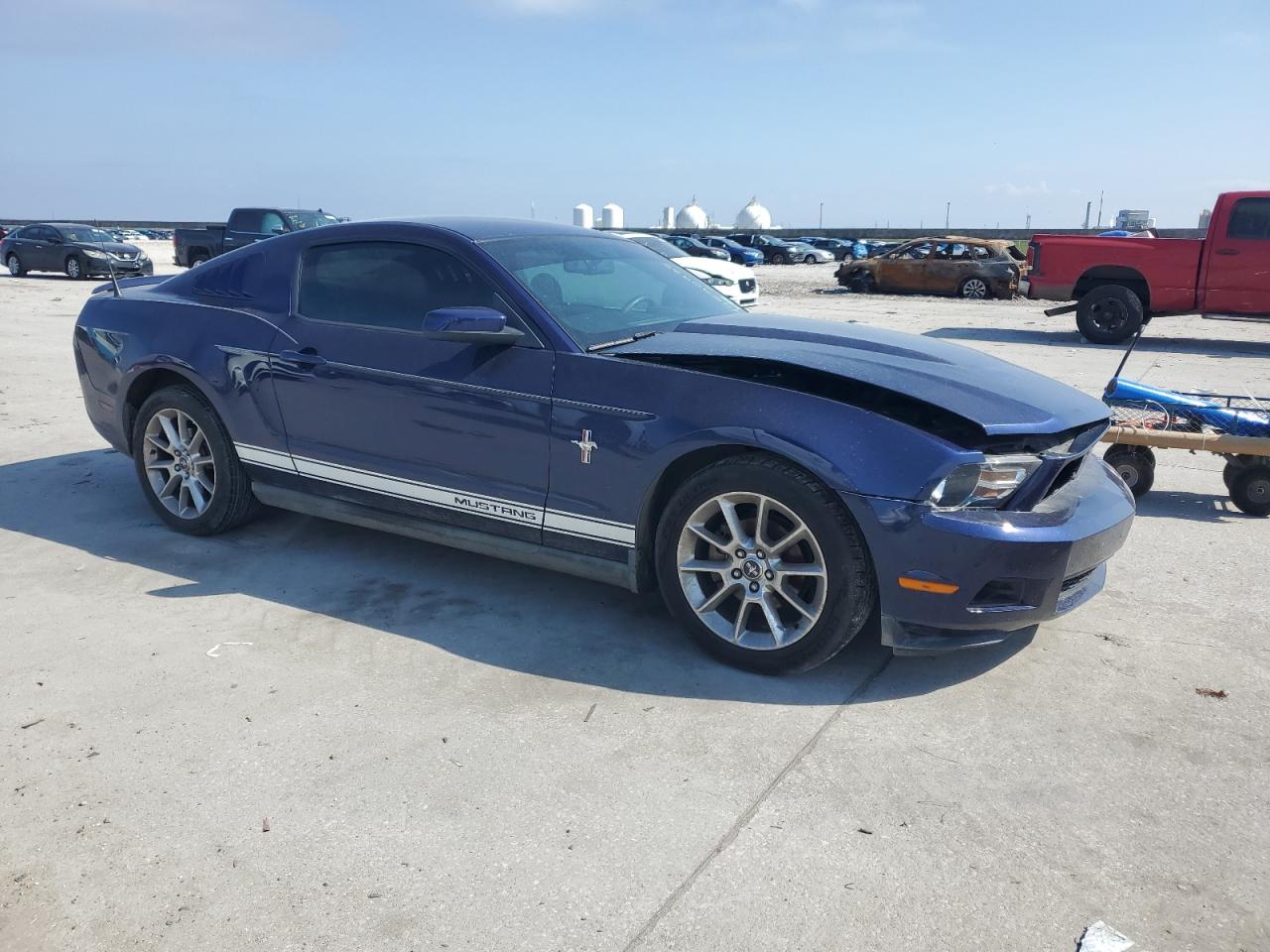 2010 Ford Mustang - Image 4