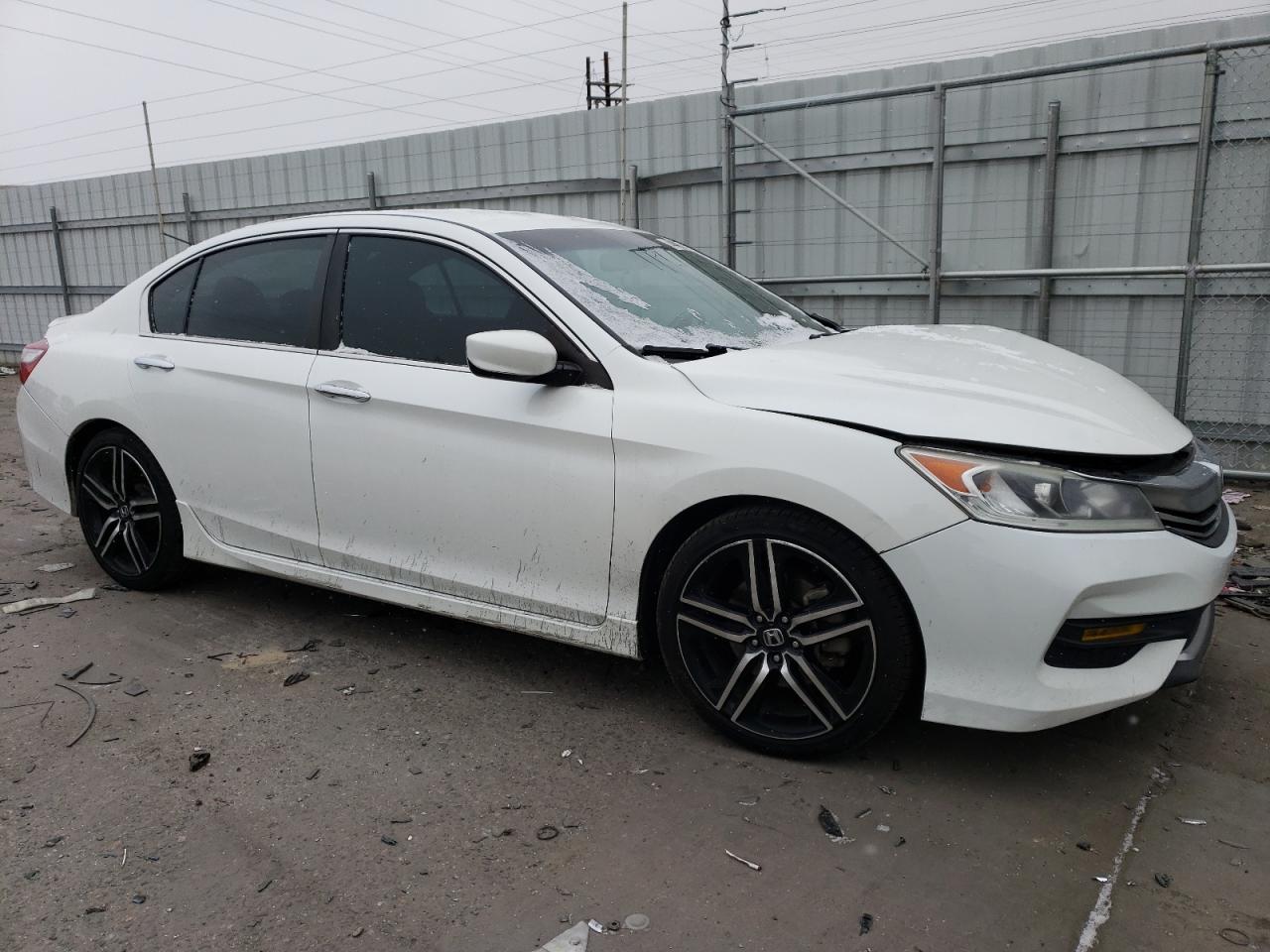 2017 Honda Accord - Image 4