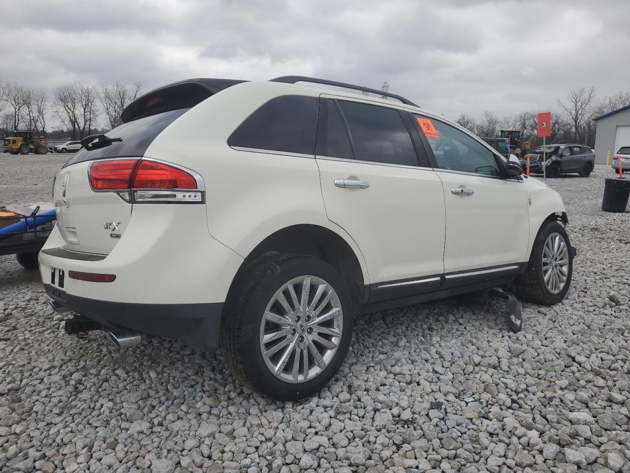 2013 Lincoln MKX - Image 3