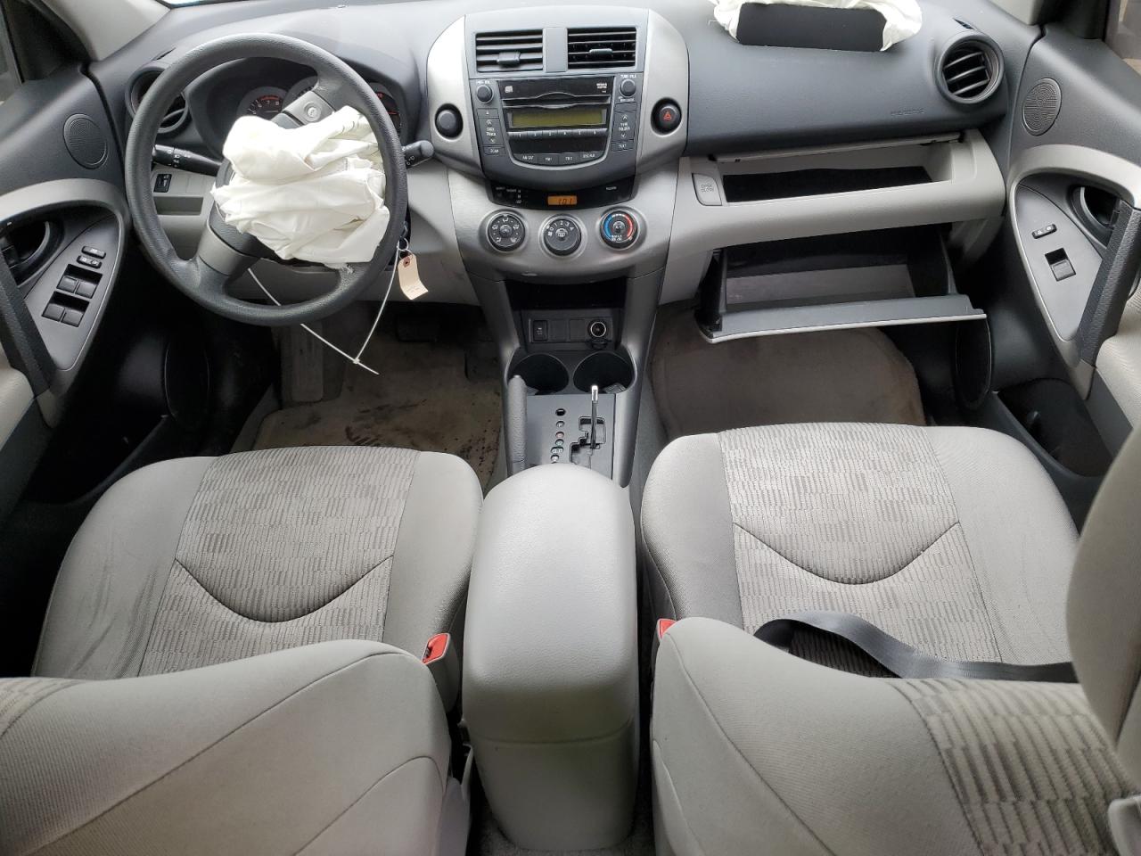 2011 Toyota RAV 4 - Image 8