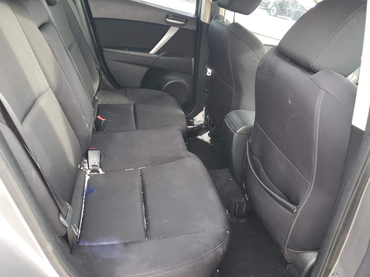 2010 Mazda 3 - Image 10