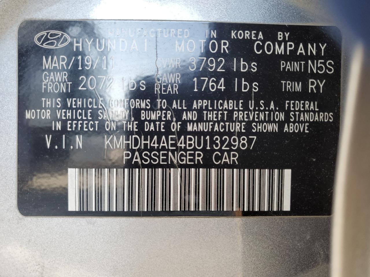 2011 Hyundai Elantra - Image 12
