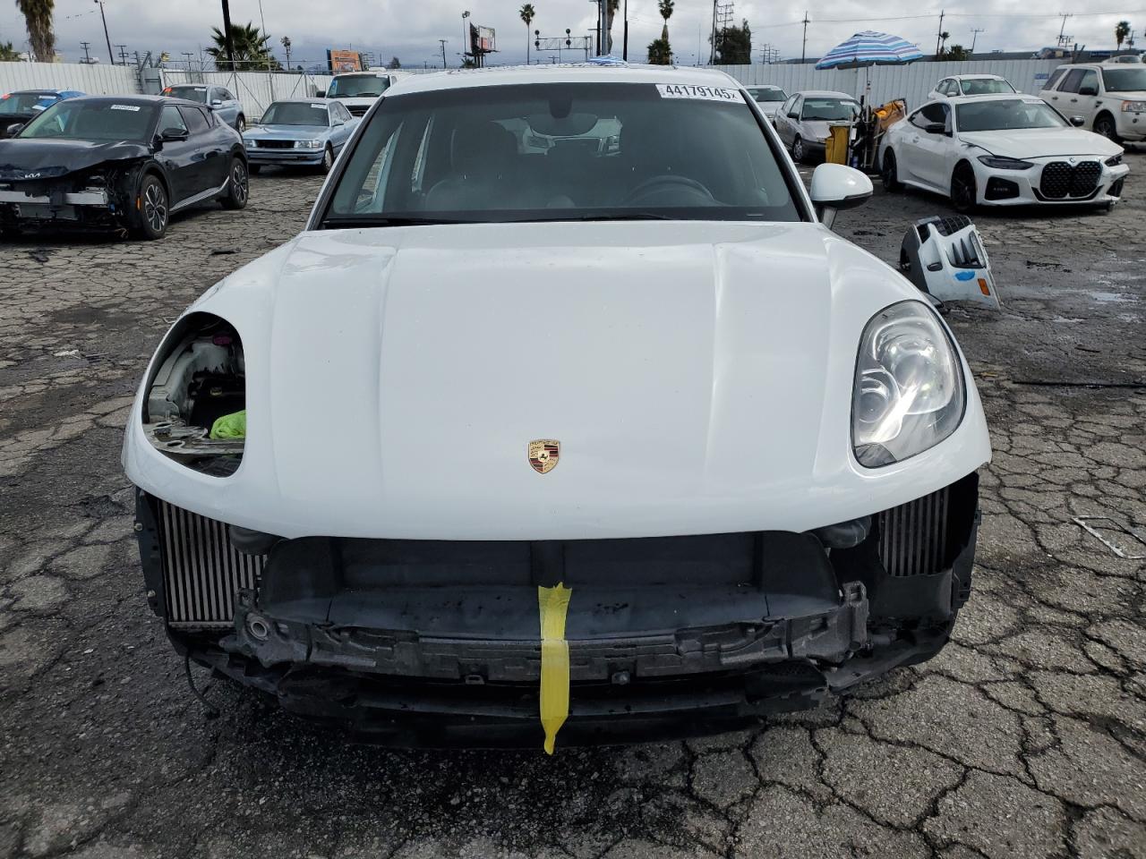 2016 Porsche Macan - Image 5