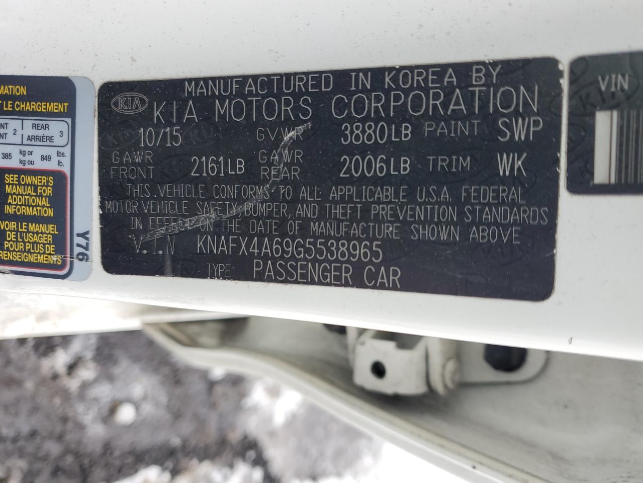 2016 Kia Forte - Image 12