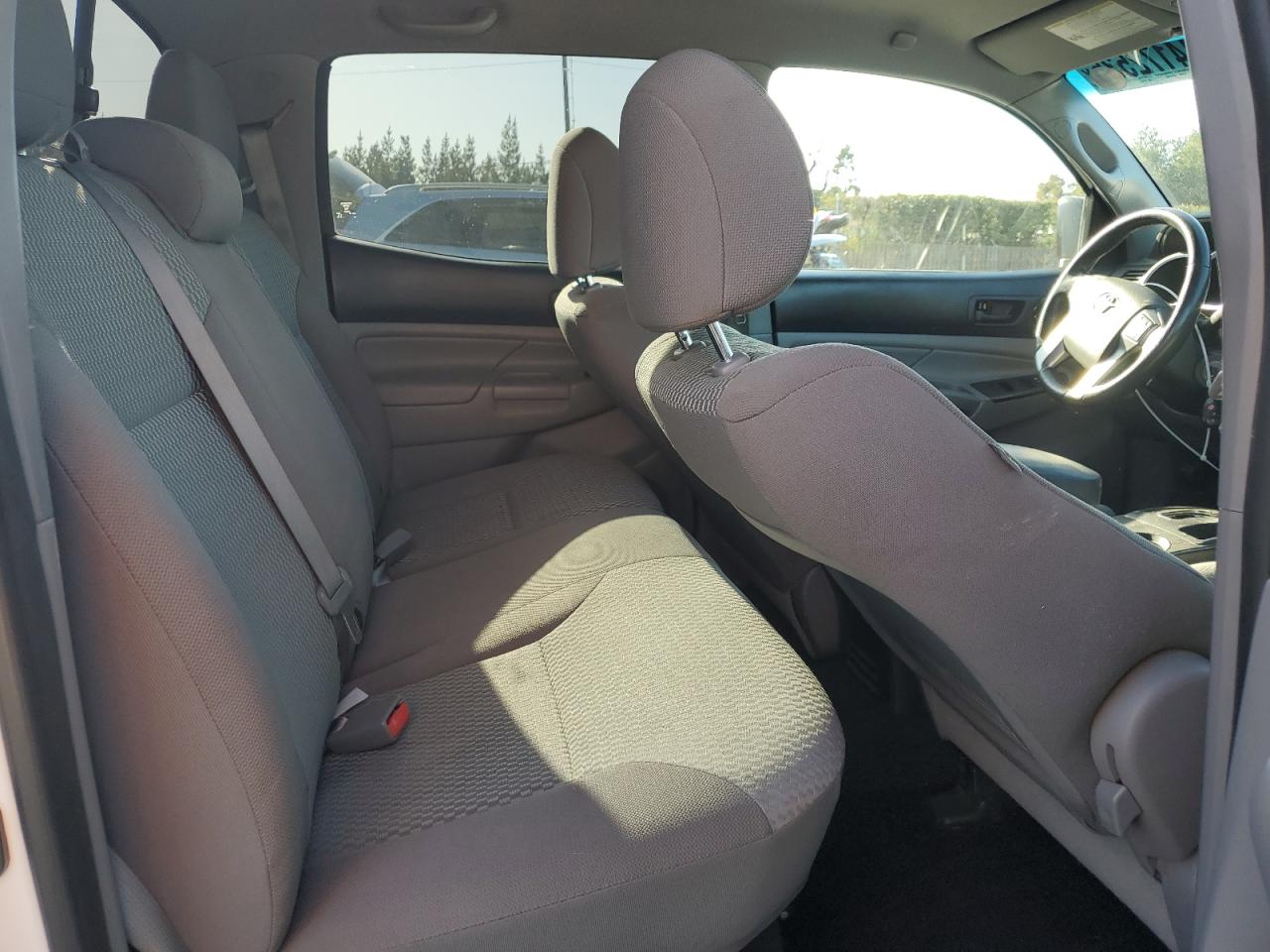 2013 Toyota Tacoma - Image 11