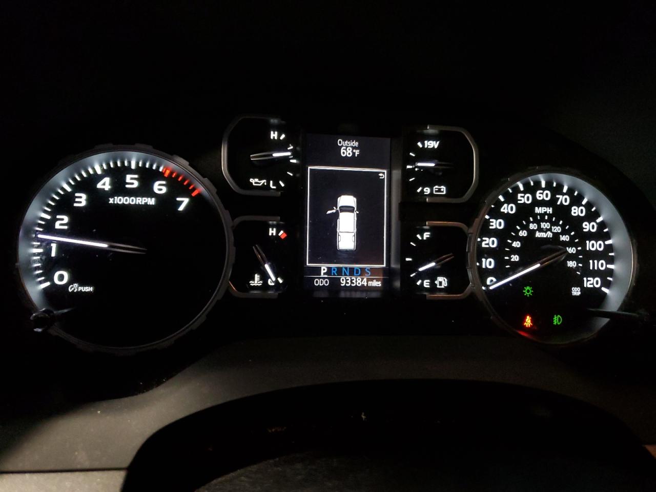 2020 Toyota Tundra - Image 9