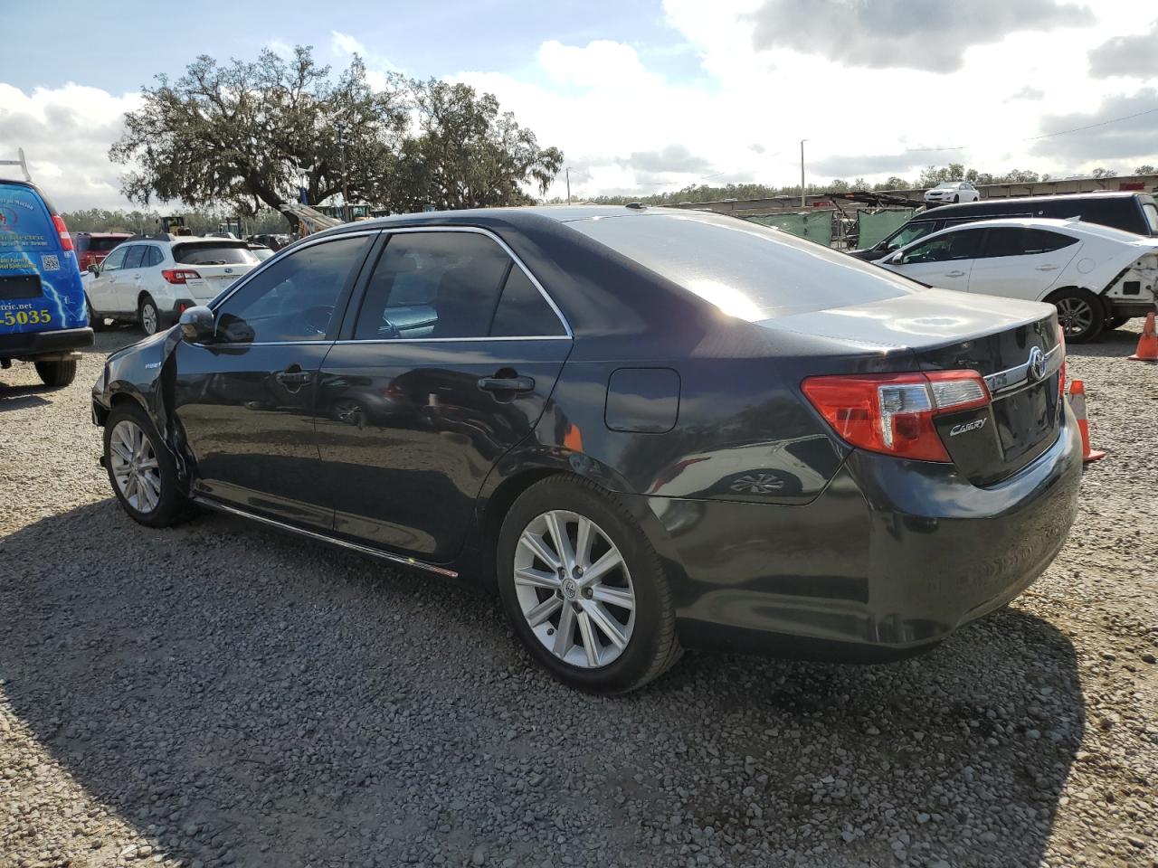 2014 Toyota Camry - Image 2