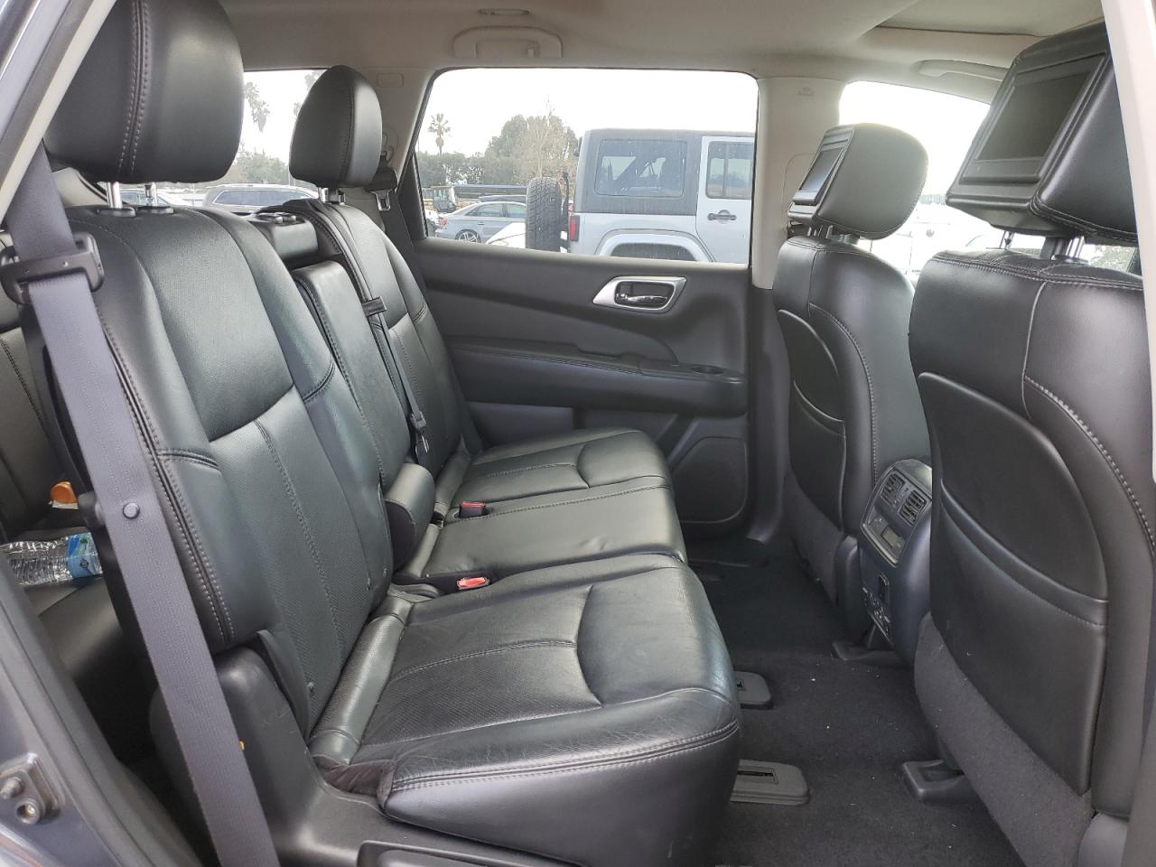 2014 Nissan Pathfinder - Image 11