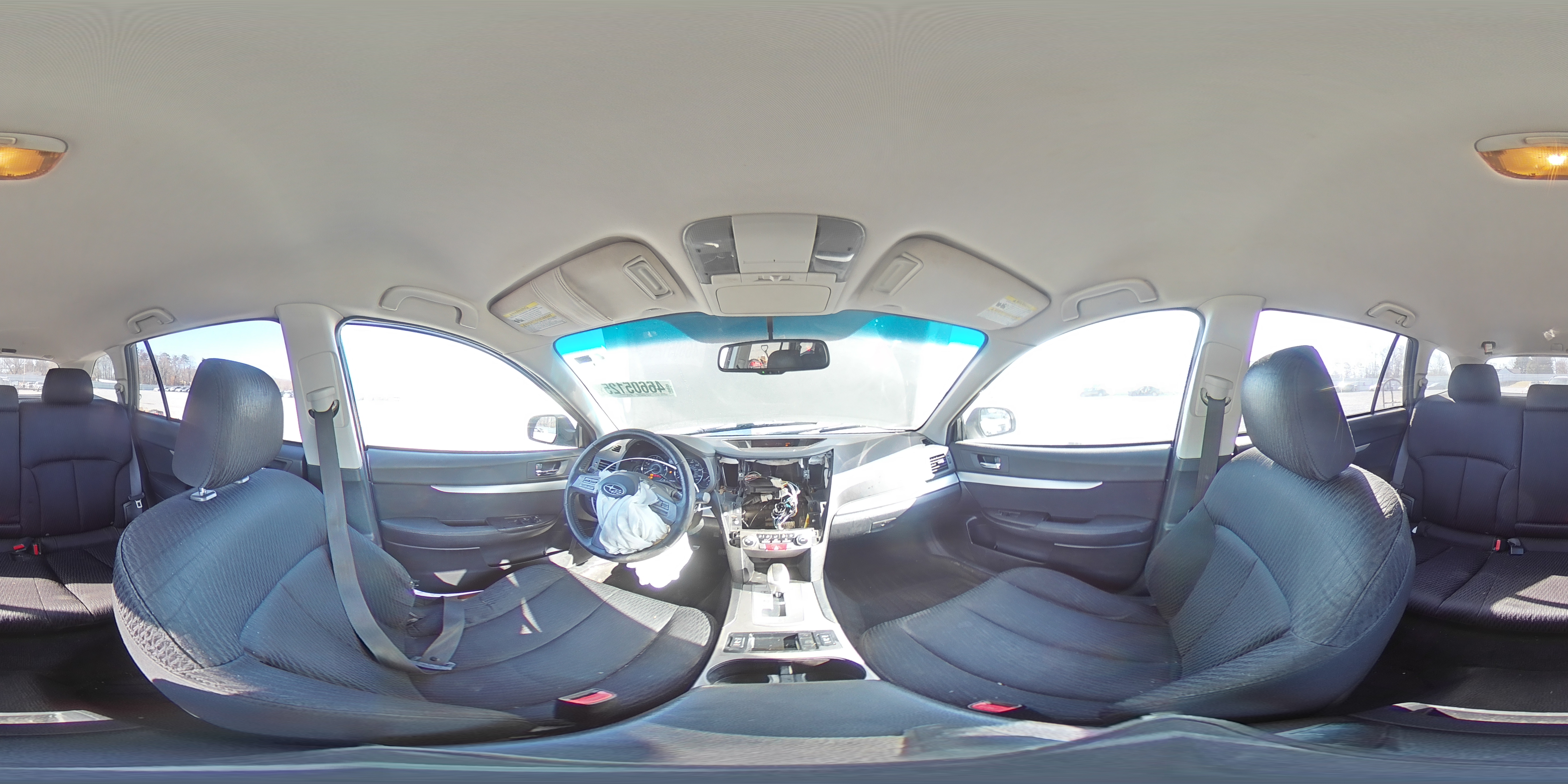 2010 Subaru Outback - Image 12