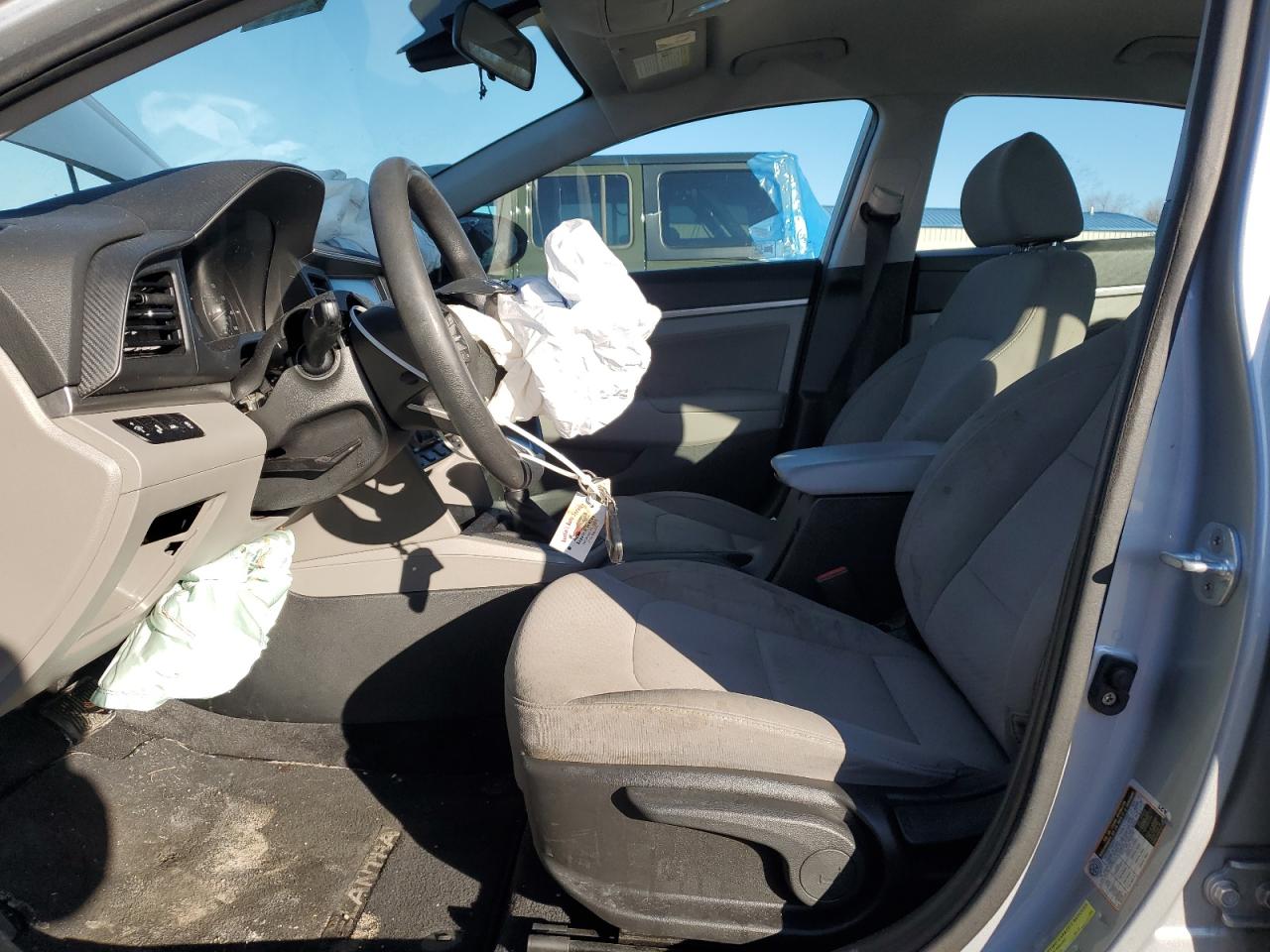 2020 Hyundai Elantra - Image 7