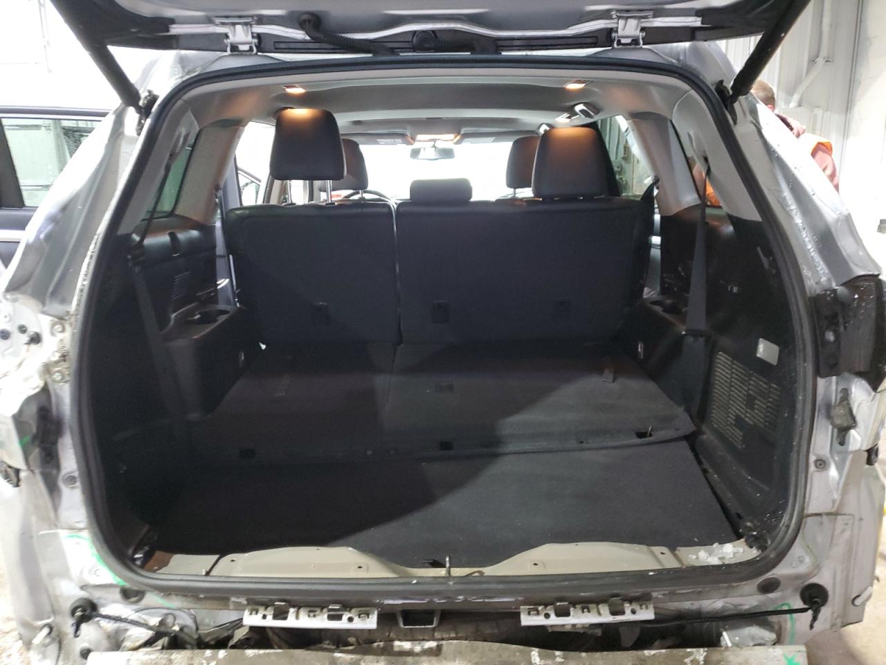 2015 Toyota Highlander - Image 6