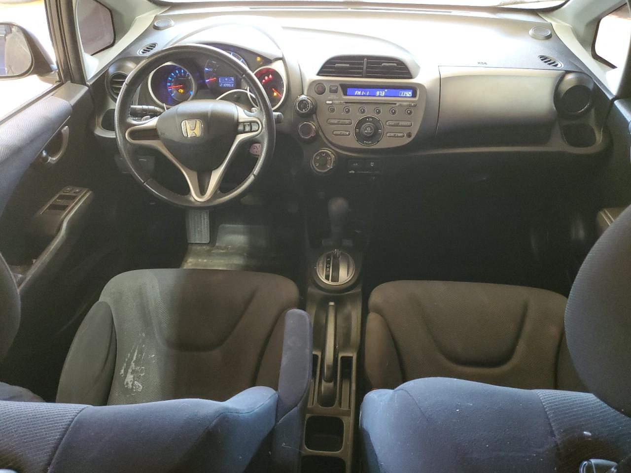 2010 Honda Fit - Image 8
