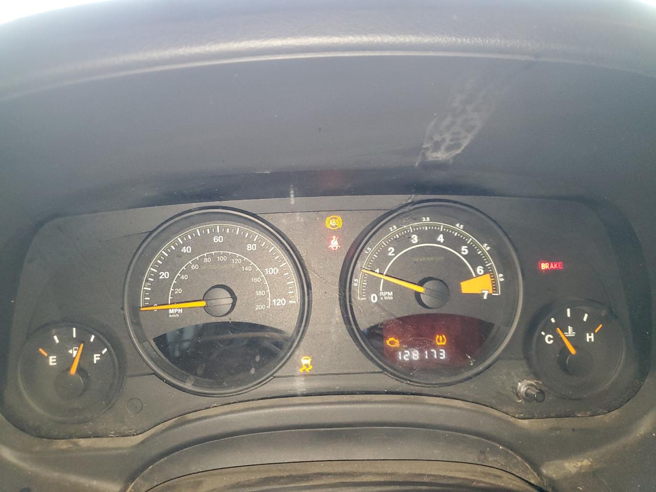 2014 Jeep Liberty (Patriot) - Image 9