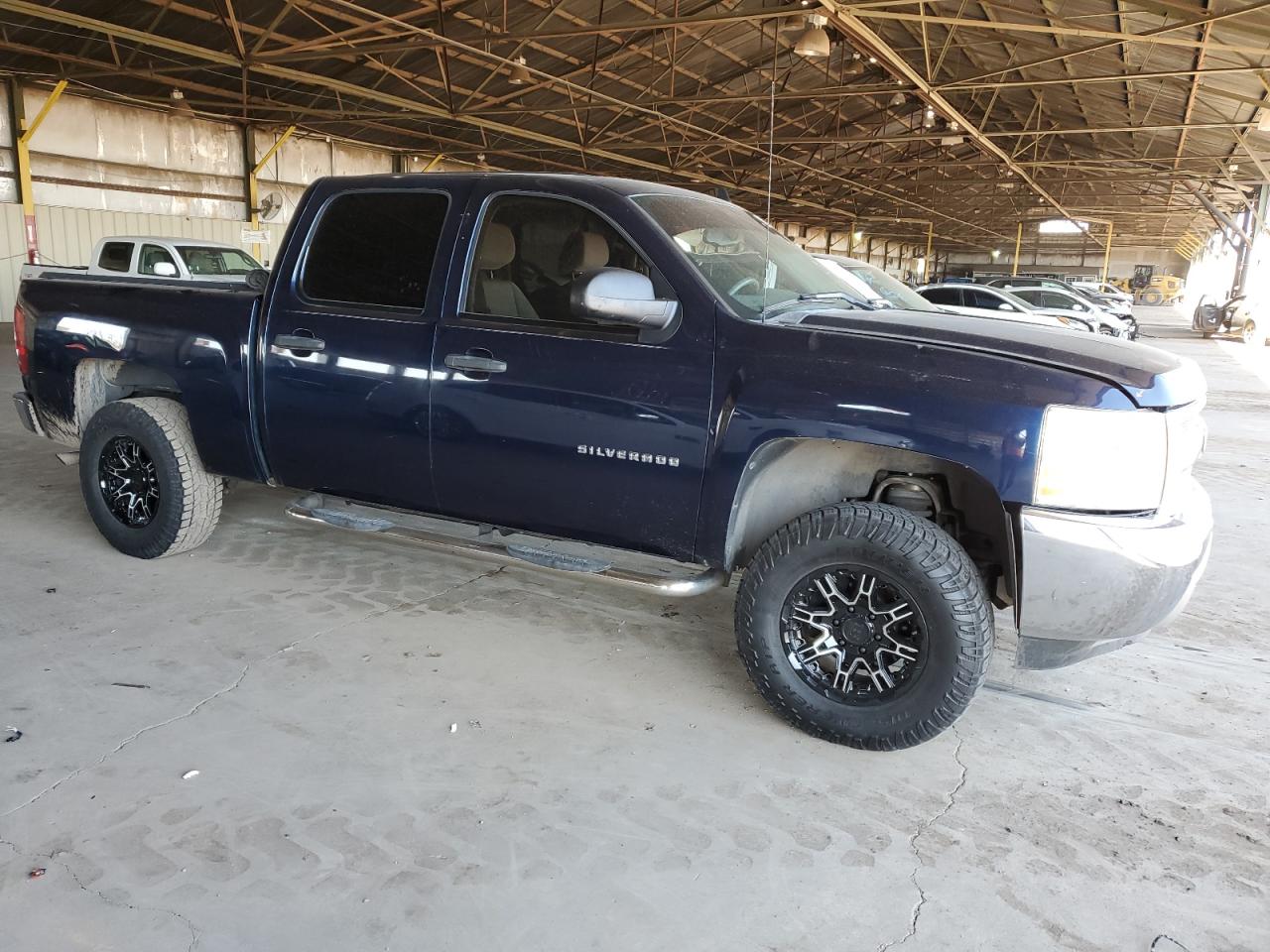 2012 Chevrolet Silverado - Image 4