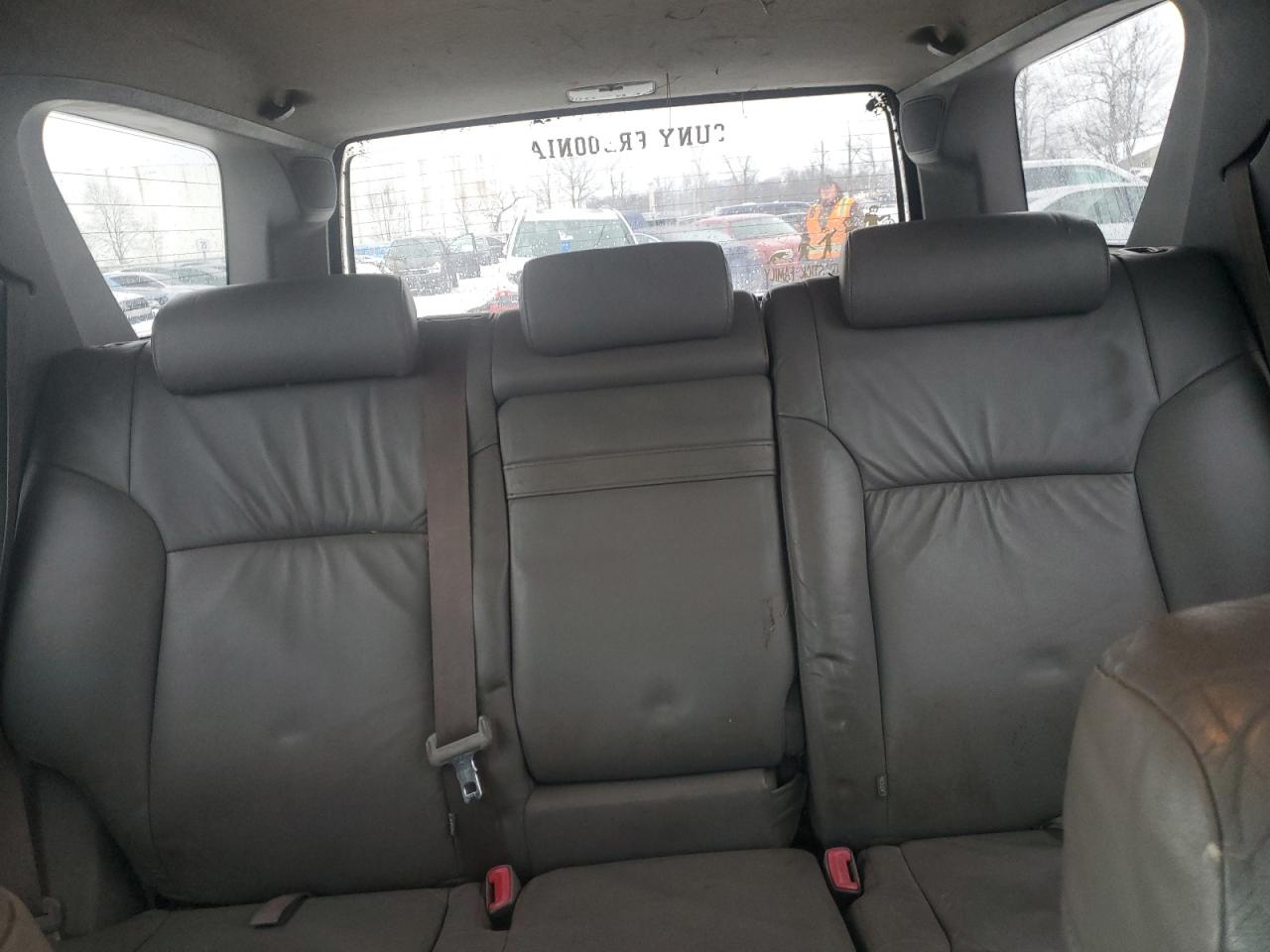 2004 Toyota 4Runner - Image 10