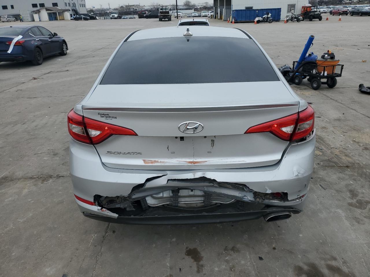 2017 Hyundai Sonata - Image 6