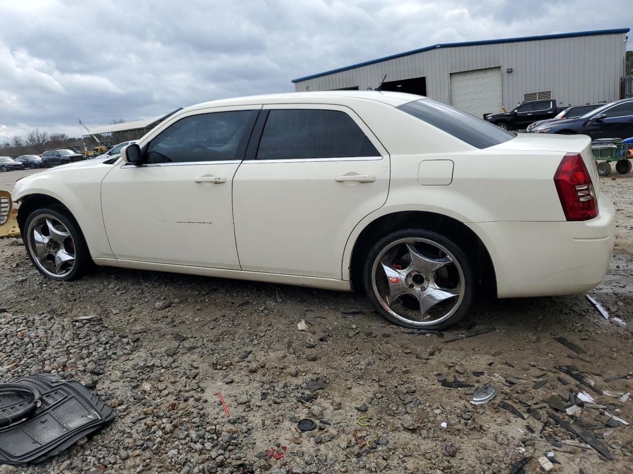 2008 Chrysler 300 - Image 2