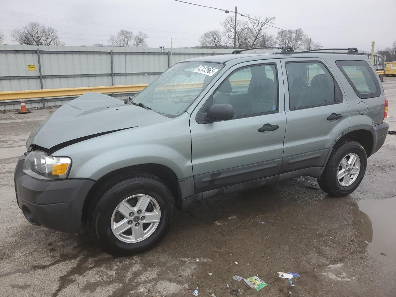 2005 Ford Escape - Image 1