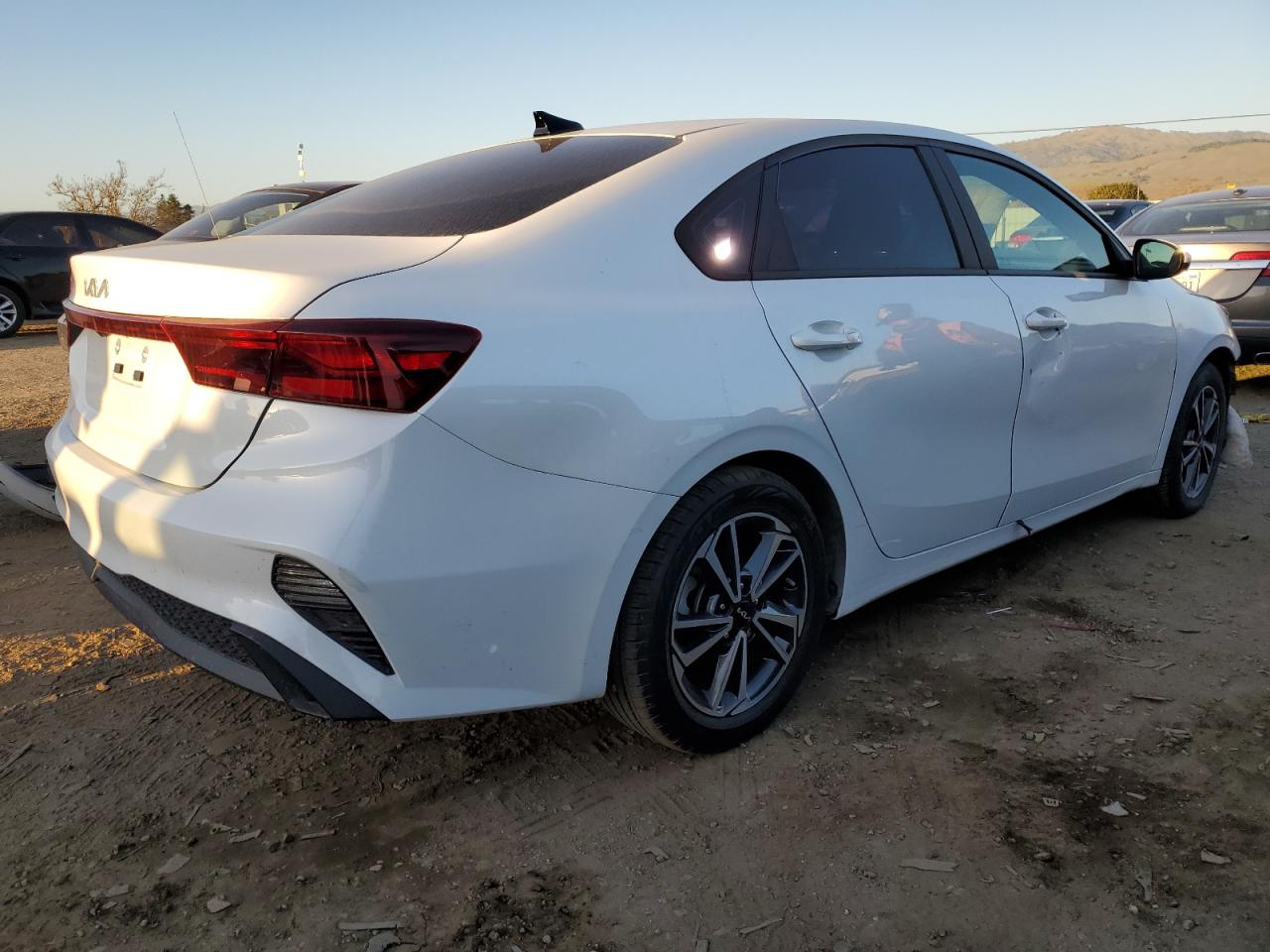 2022 Kia Forte - Image 3