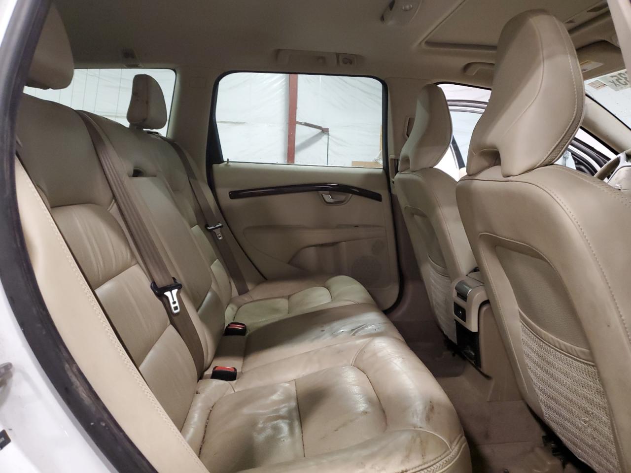 2014 Volvo XC70 - Image 10