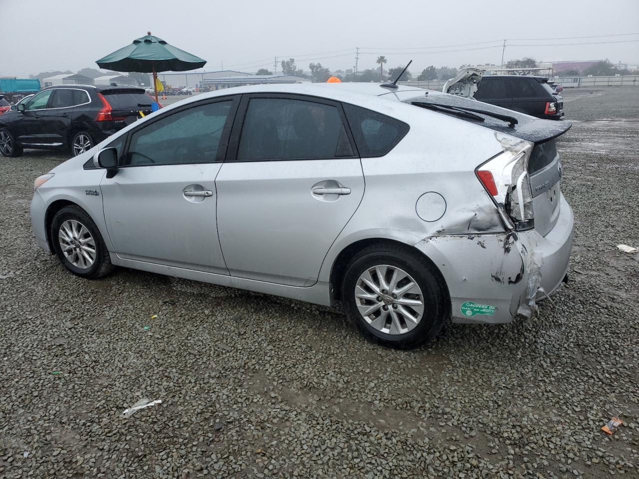 2015 Toyota Prius - Image 2