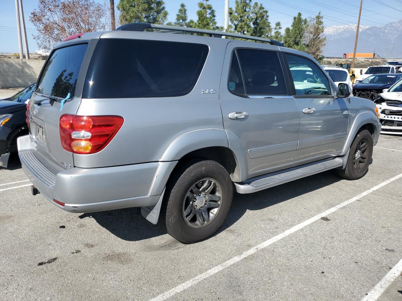 2003 Toyota Sequoia - Image 3
