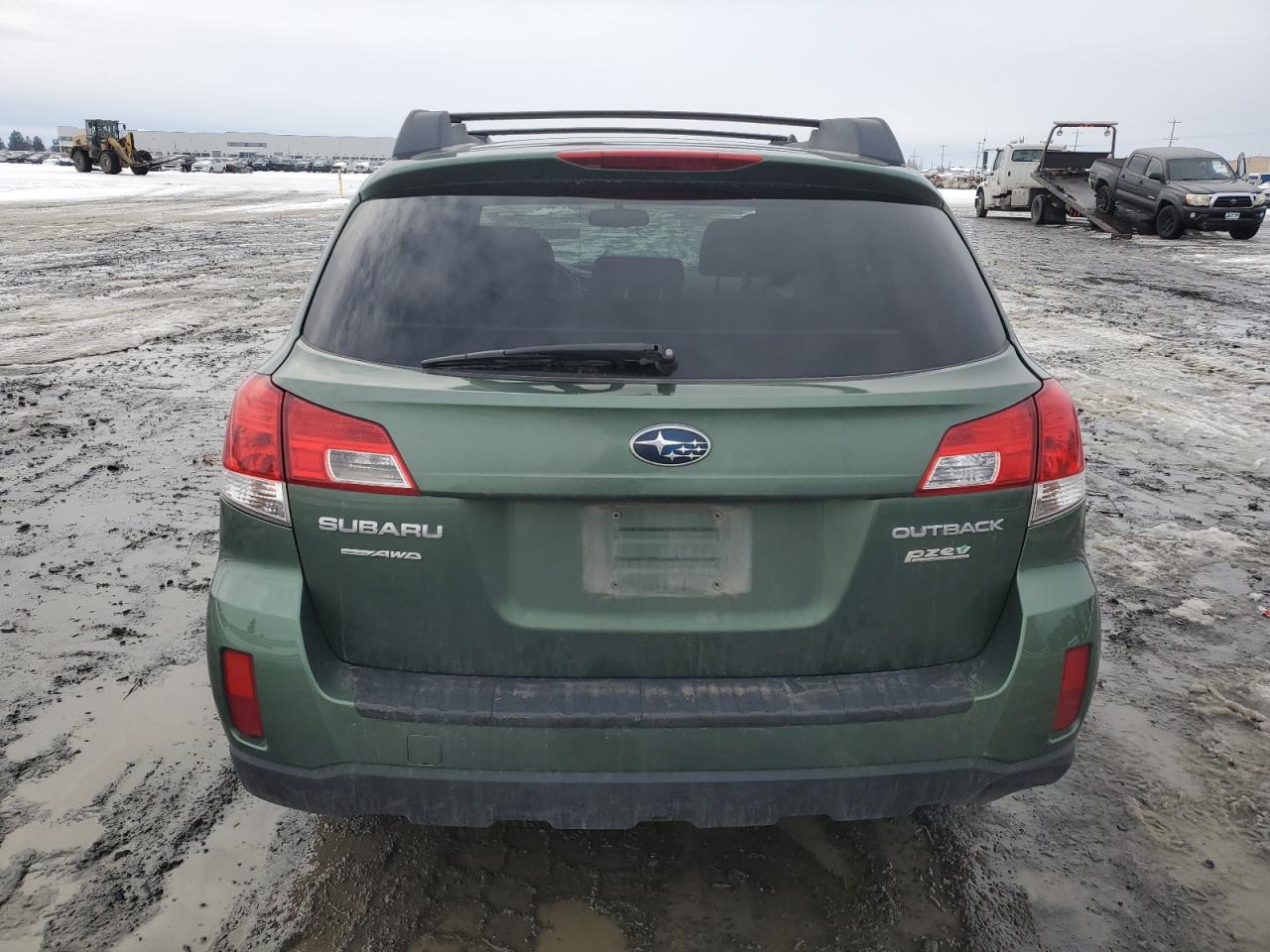 2012 Subaru Outback - Image 6