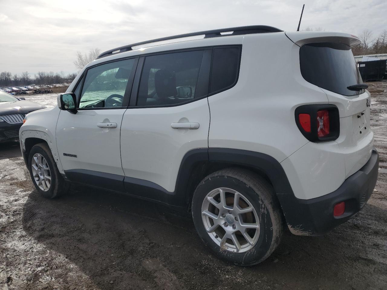 2019 Jeep Renegade - Image 2