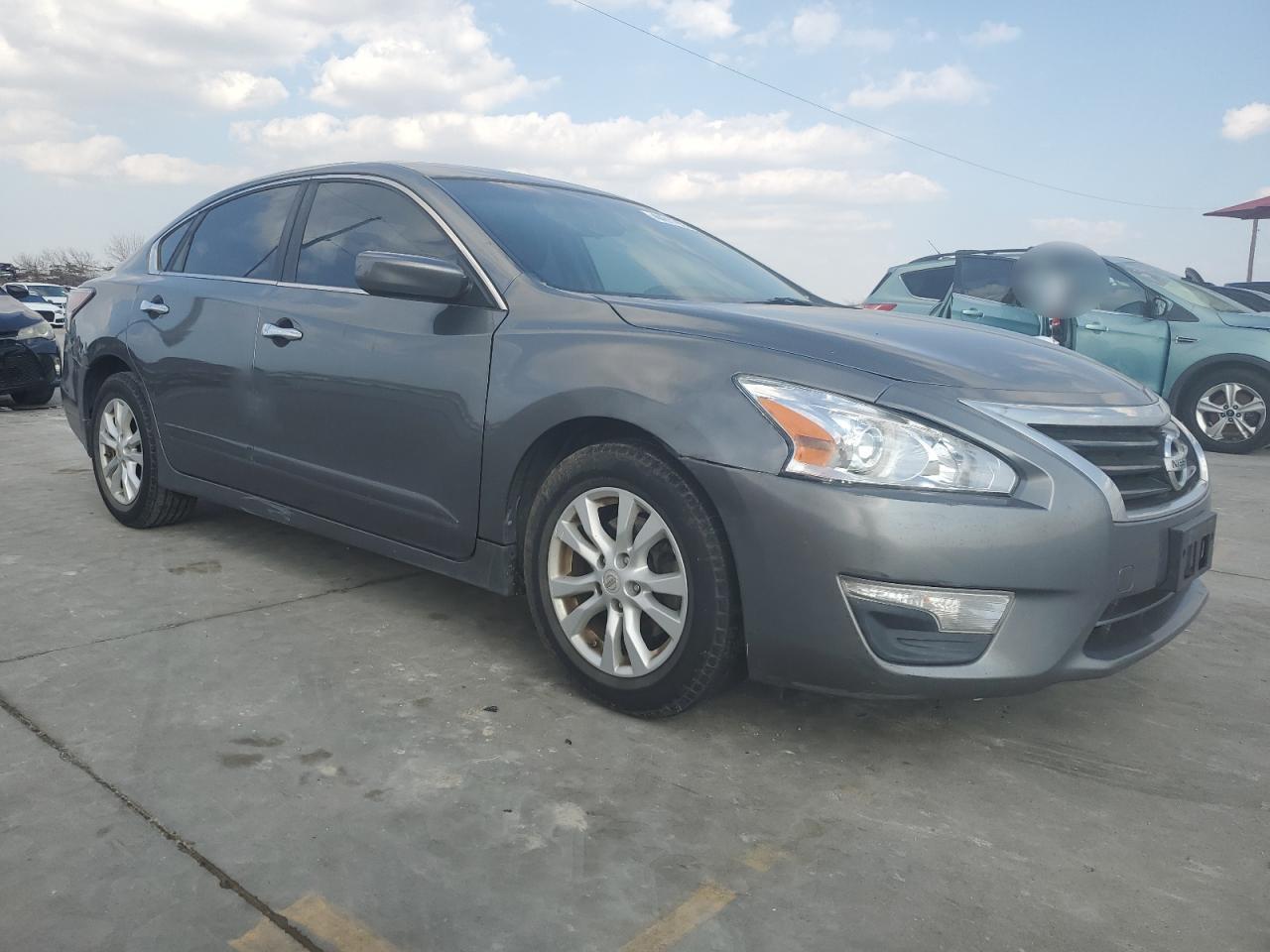 2014 Nissan Altima - Image 4