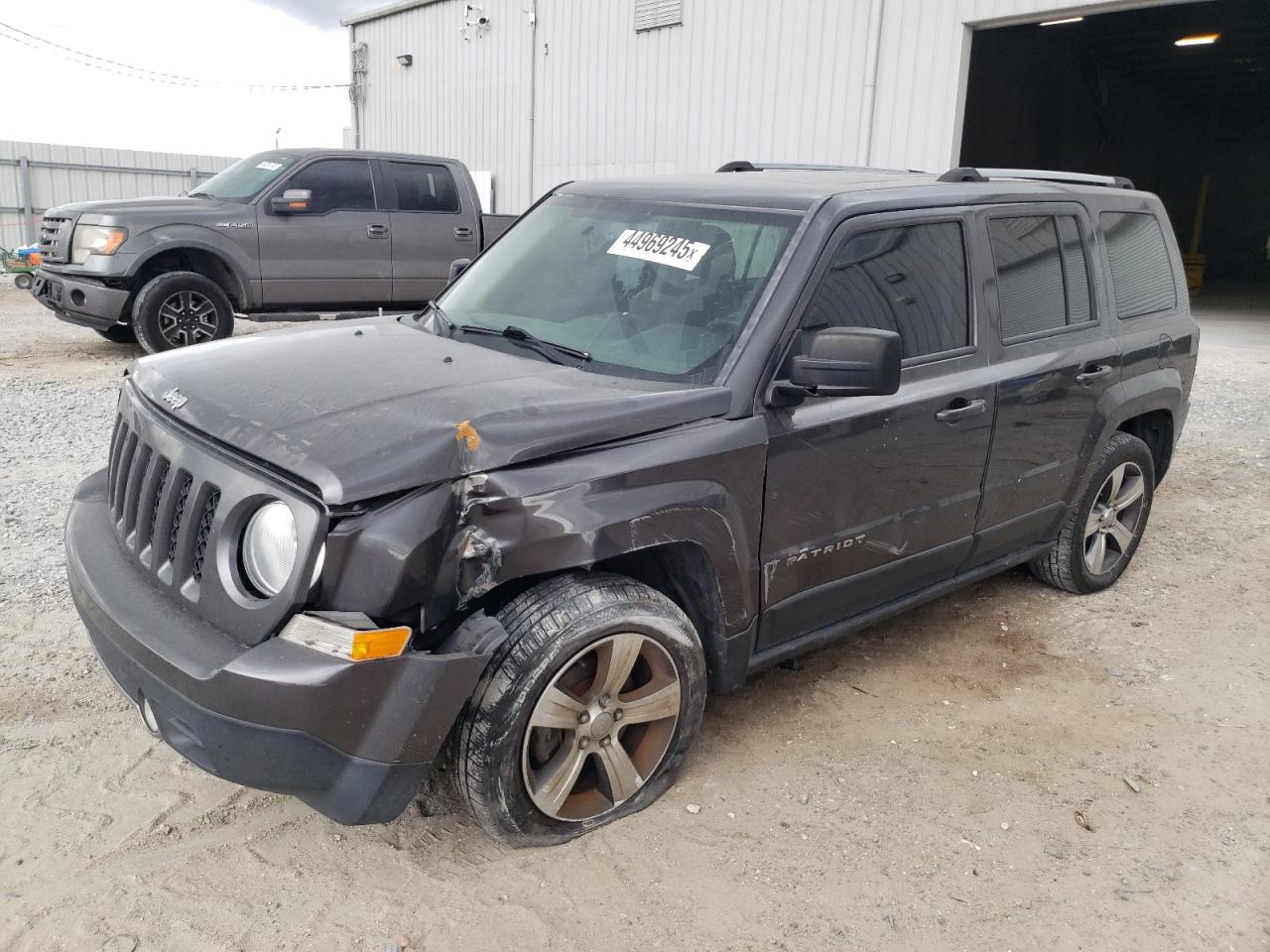 2016 Jeep Liberty (Patriot) - Image 1