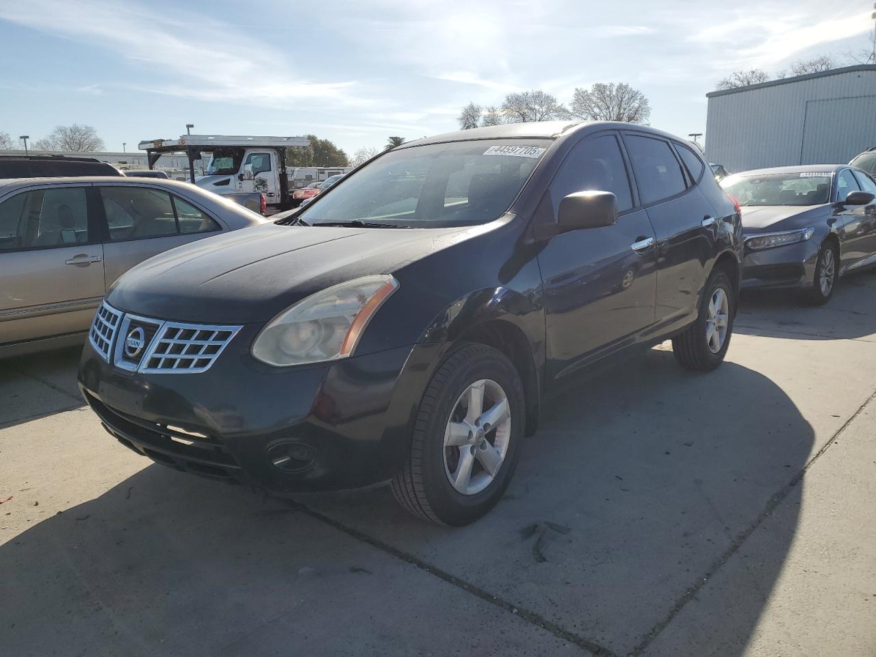 2010 Nissan Rogue - Image 1