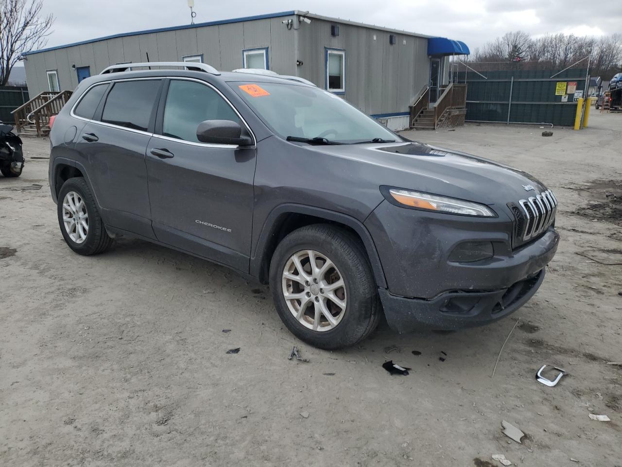 2016 Jeep Grand Cherokee - Image 4