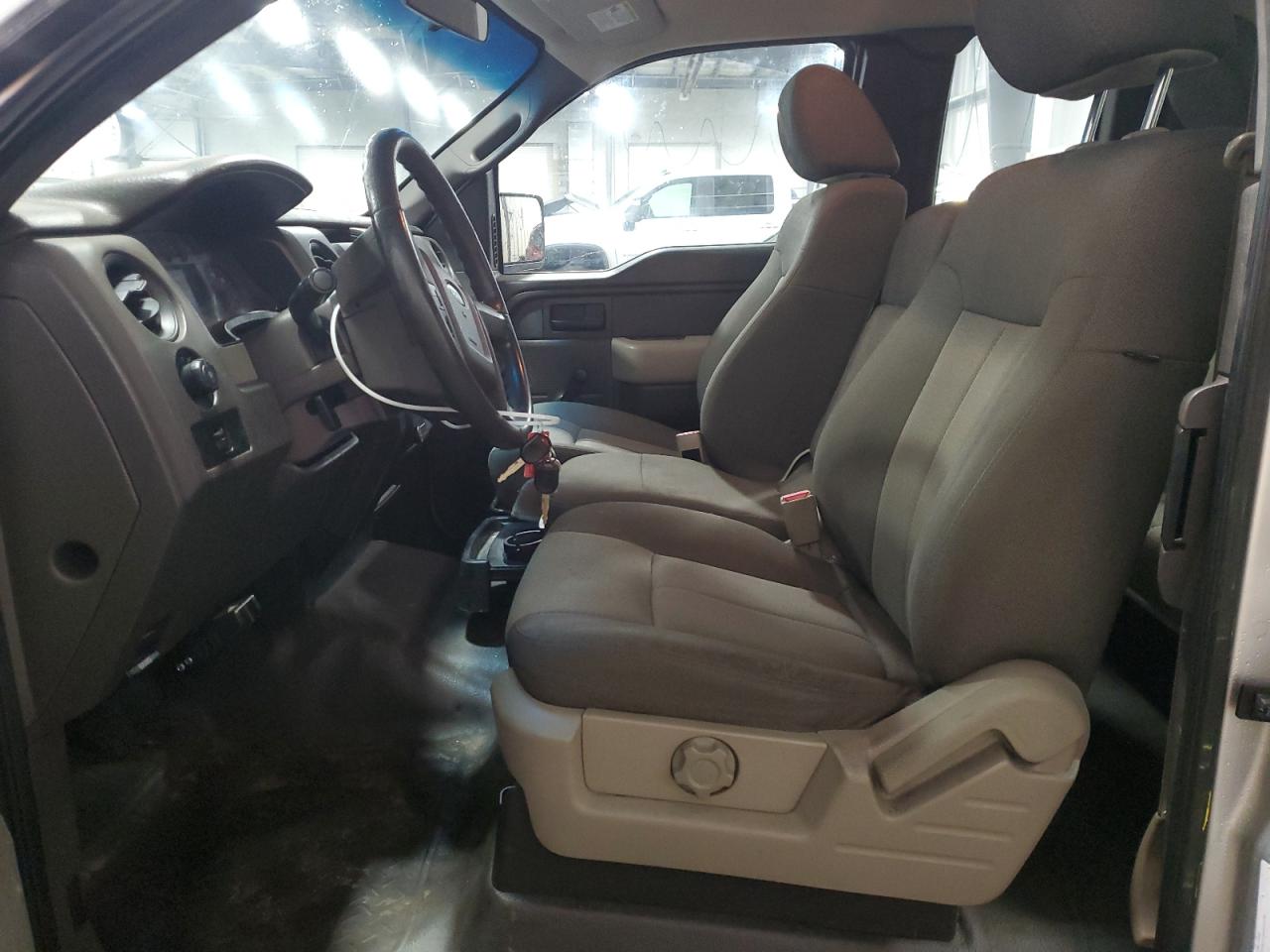 2010 Ford F-150 - Image 7