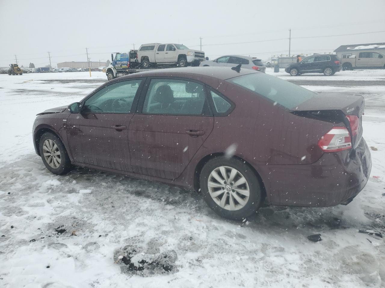 2014 Volkswagen Passat - Image 2