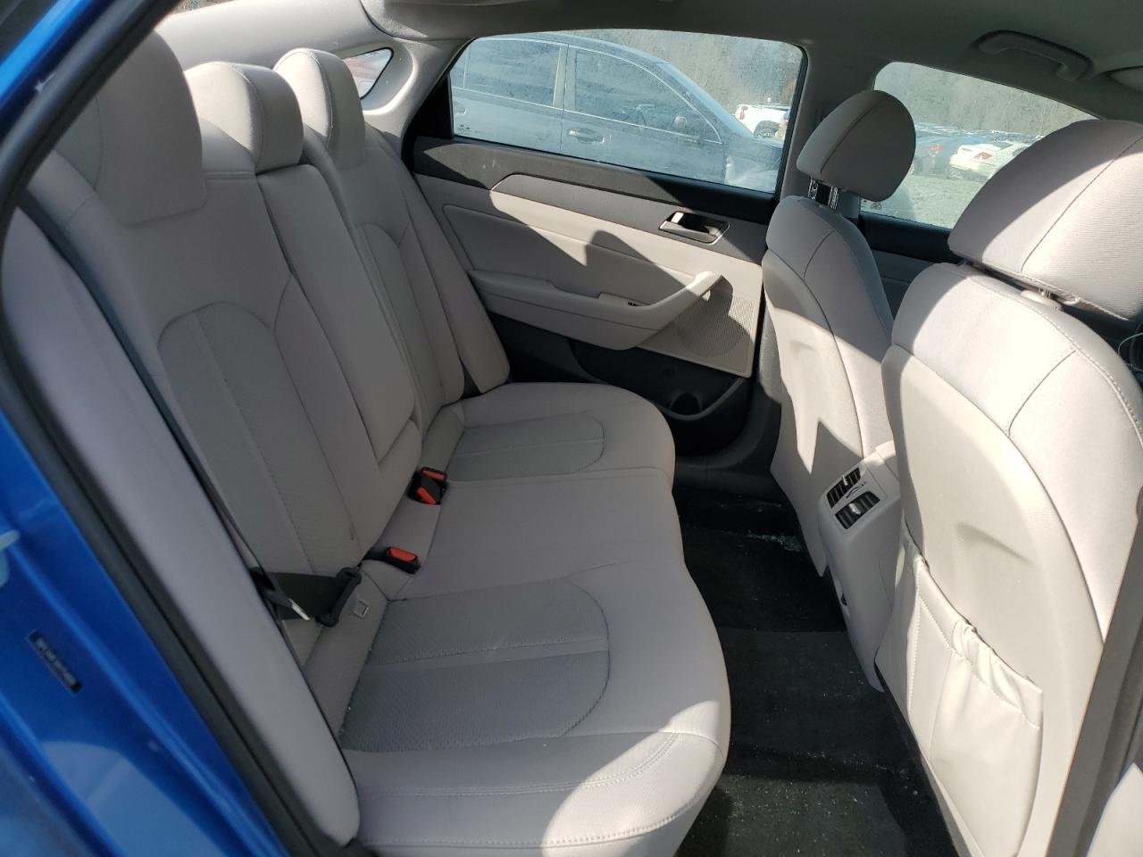 2019 Hyundai Sonata - Image 11
