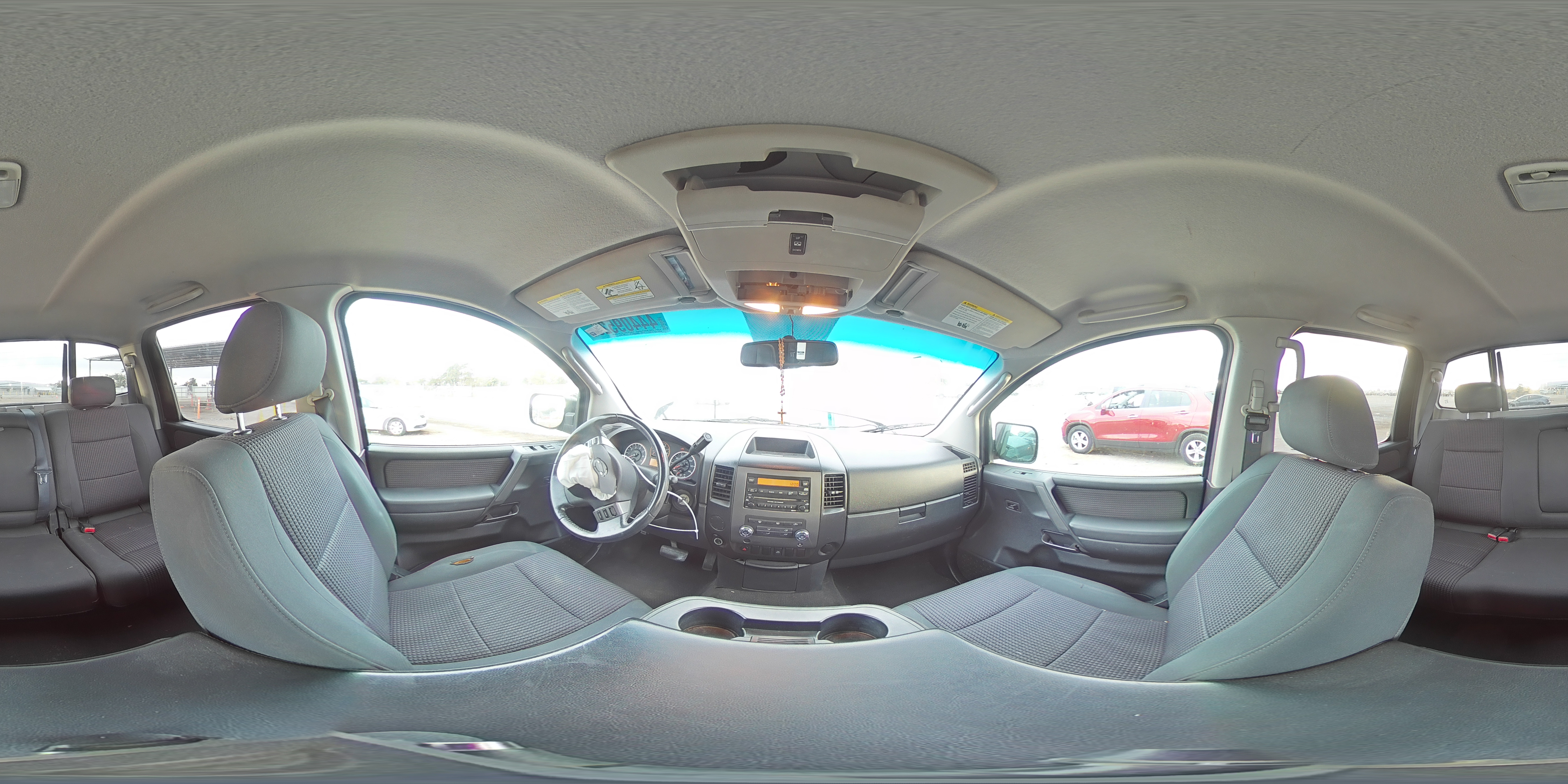 2009 Nissan Titan - Image 13
