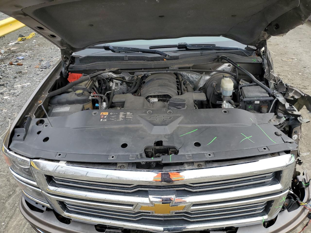 2015 Chevrolet Silverado - Image 11